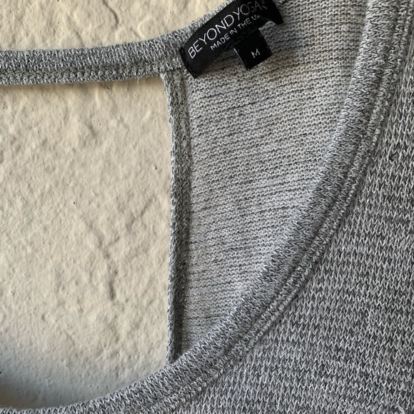 Beyond Yoga Open Back Lightweight Sweater - Picture 4 of 7
